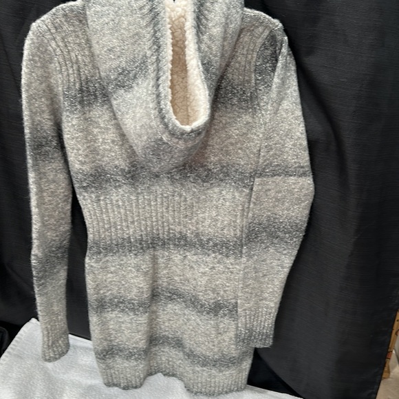 Soybu Sweater with Zipper - Picture 3 of 7